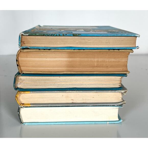 Vintage Book Lot Of 5 Children’s Kids Hardcover Prop Decor Animals Colorful - Picture 3 of 8